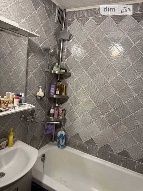 Sale of 1-room apartment 41.7 sq. m. on Larisa Rudenko St. 3B • ID