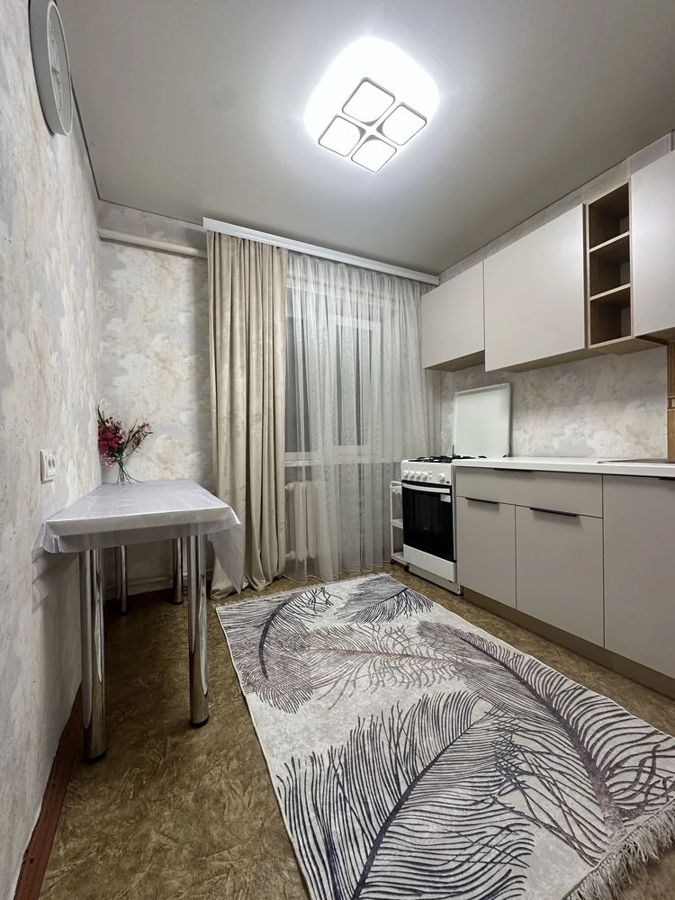Продам 1 ком. квартиру( без комиссии). Парк Горького