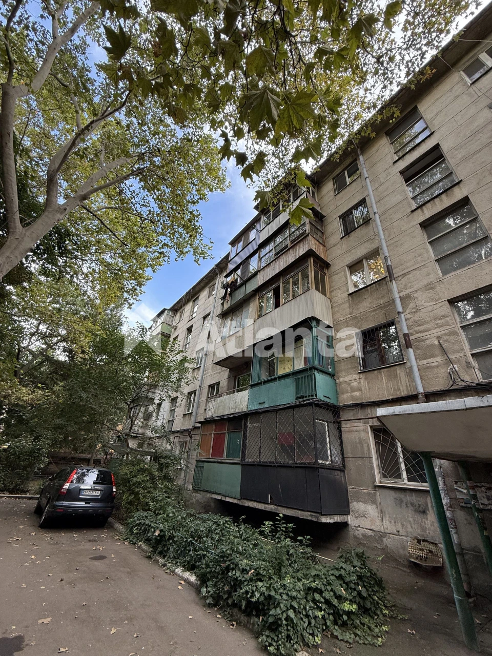 Двокімнатна квартира Фонтан Приморський район Низький поверх