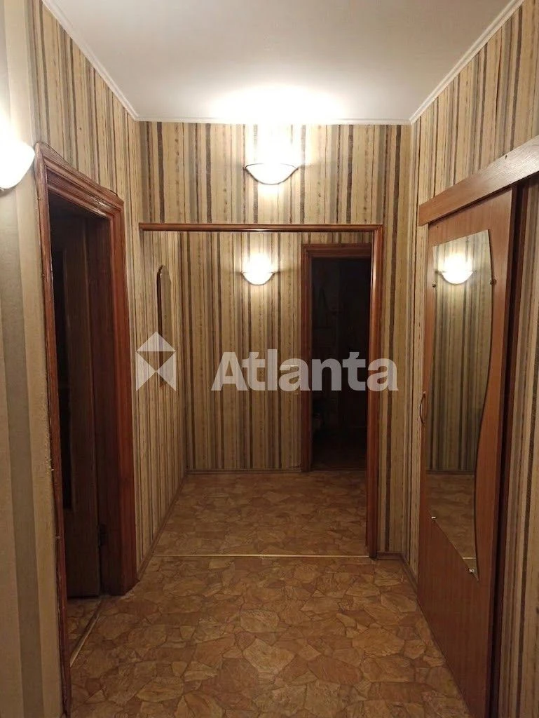 Квартира під комерцію вул. Ільфа та Петрова, Левітана, Таїро
