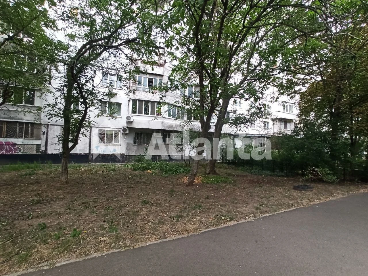 Квартира під комерцію вул. Ільфа та Петрова, Левітана, Таїро