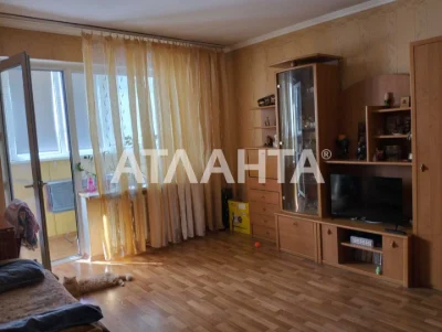 3 кімнатна квартира 72м2 біля ТЦ Сім'я. Є-відновлення.