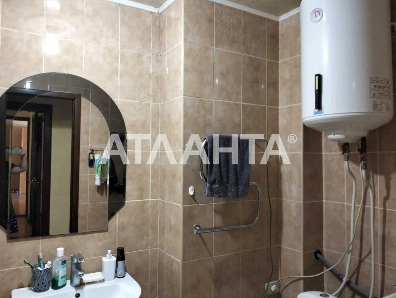 3 кімнатна квартира 72м2 біля ТЦ Сім'я. Є-відновлення.