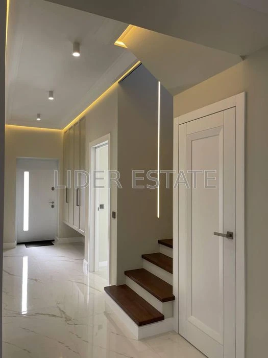 Продаж престижного 2-кімнатного дуплекса 175 м² | Ужгород