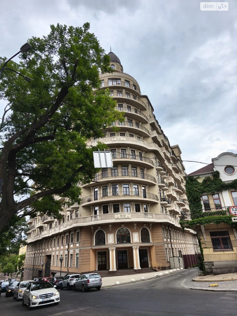 Продажа квартир Приморский.