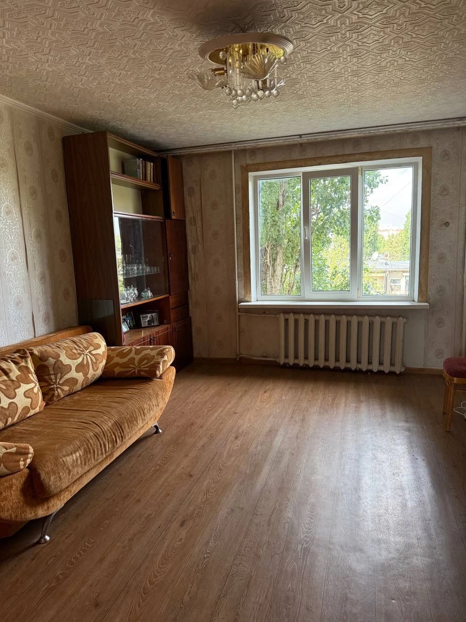 Продам 3 кімнатну квартиру на Таїрова Київський ринок середн