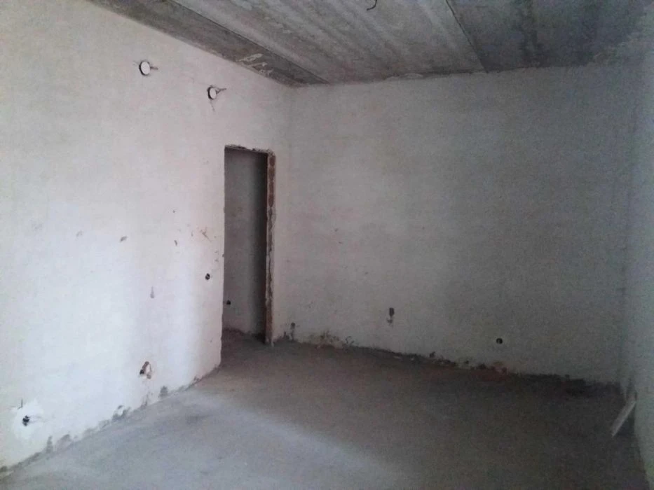 Продаж 2 кімн.квартира 76 м² 1/11ц. вул.Шевченка  98000$