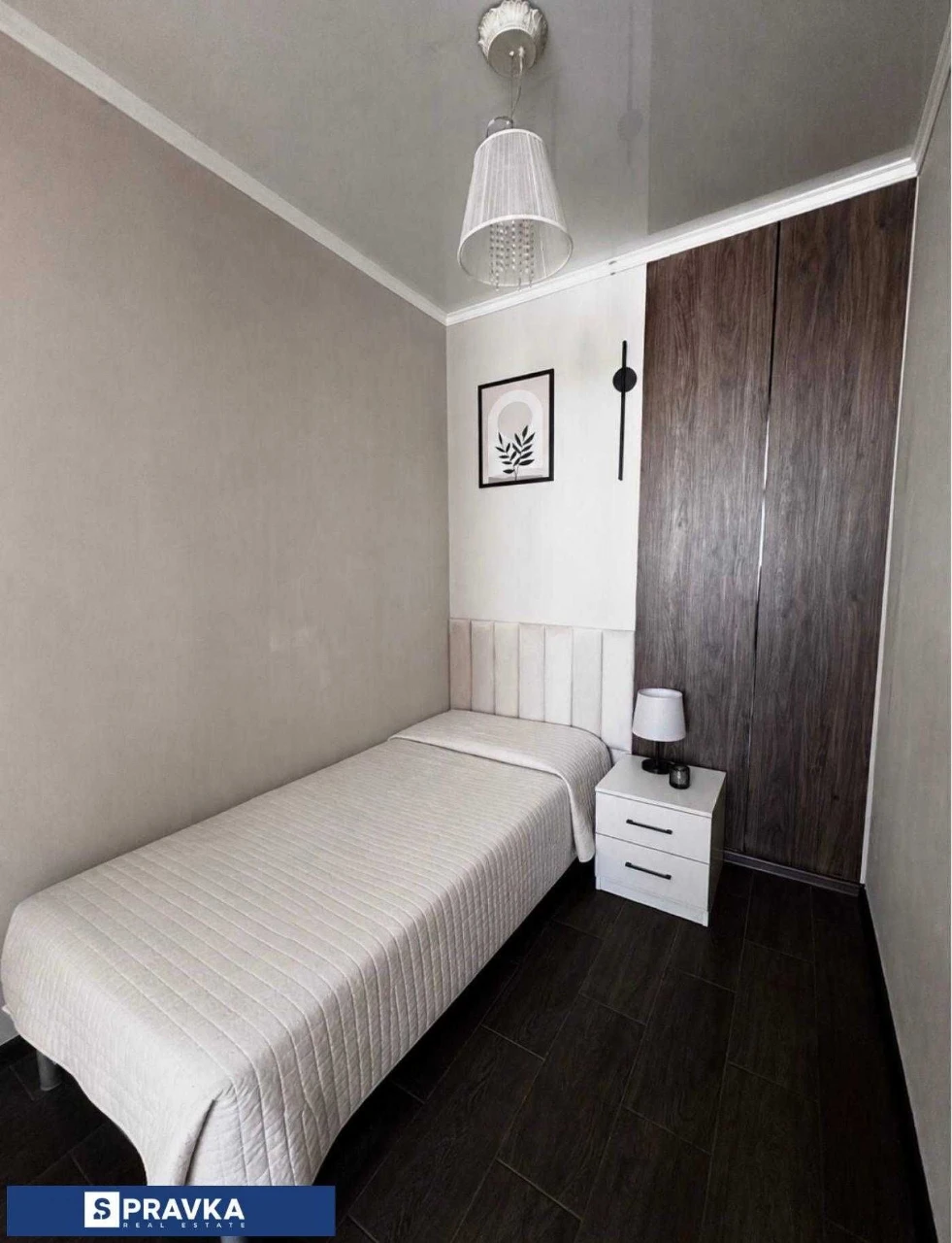 Красива 1к.кв 53м2 в теплому цегляному будинку! ГАЗ!, Закрит