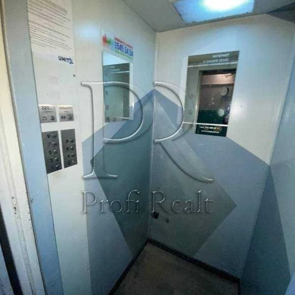 2-room apartment for sale 44 m², Chokolivskyi Blvd., 11