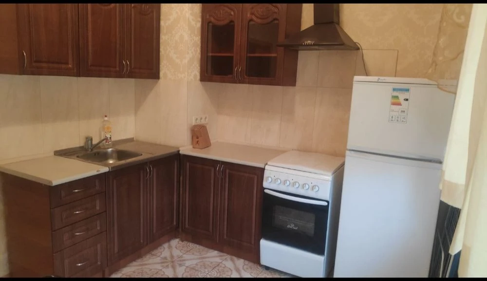 Срочно !Продам 1 комнатную квартиру в ЖК Кадорр