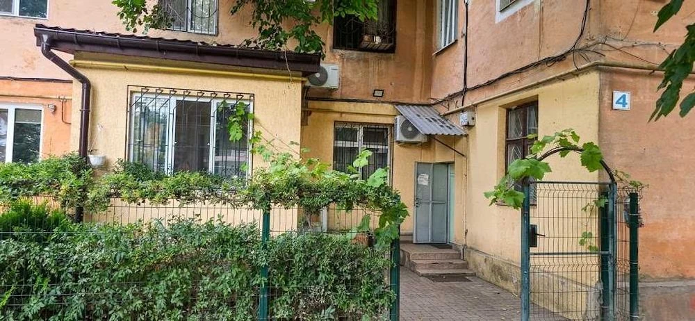 Продам |  3х к квартира |   ул.Грушевского |  Парковая | Авт