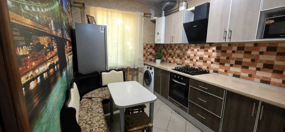 Продам |  3х к квартира |   ул.Грушевского |  Парковая | Авт