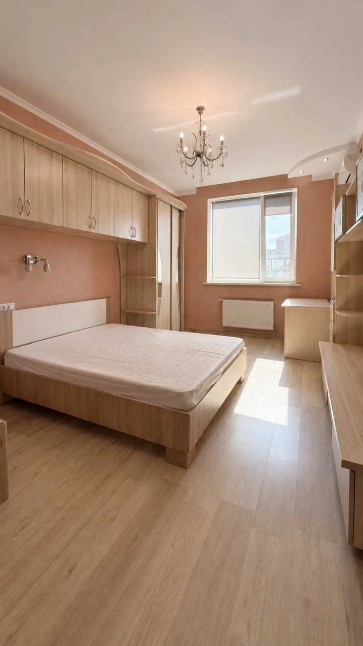 Продам 3-х комнатную квартиру в ЖК «Акапулько-2» возле Аркадии.