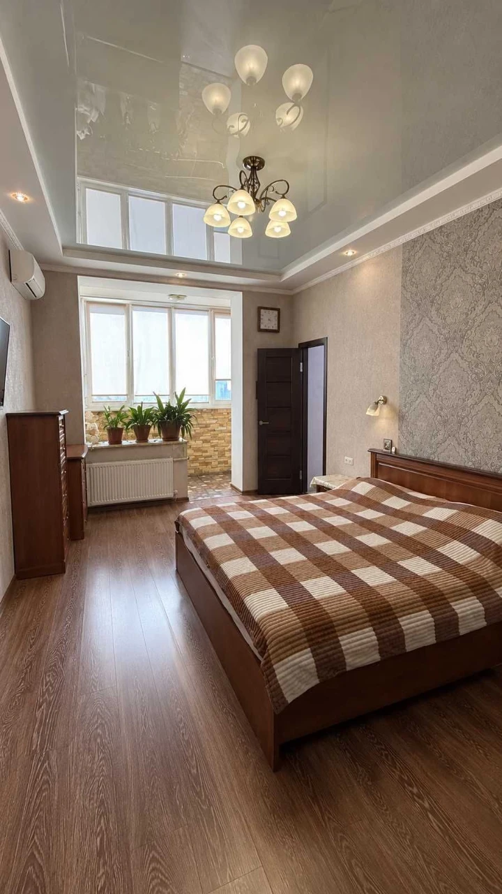 Продам 3-х комнатную квартиру в ЖК «Акапулько-2» возле Аркадии.