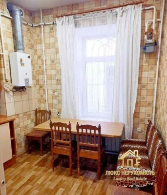 Продам 3-комнатную квартиру ул. Градоначальническая