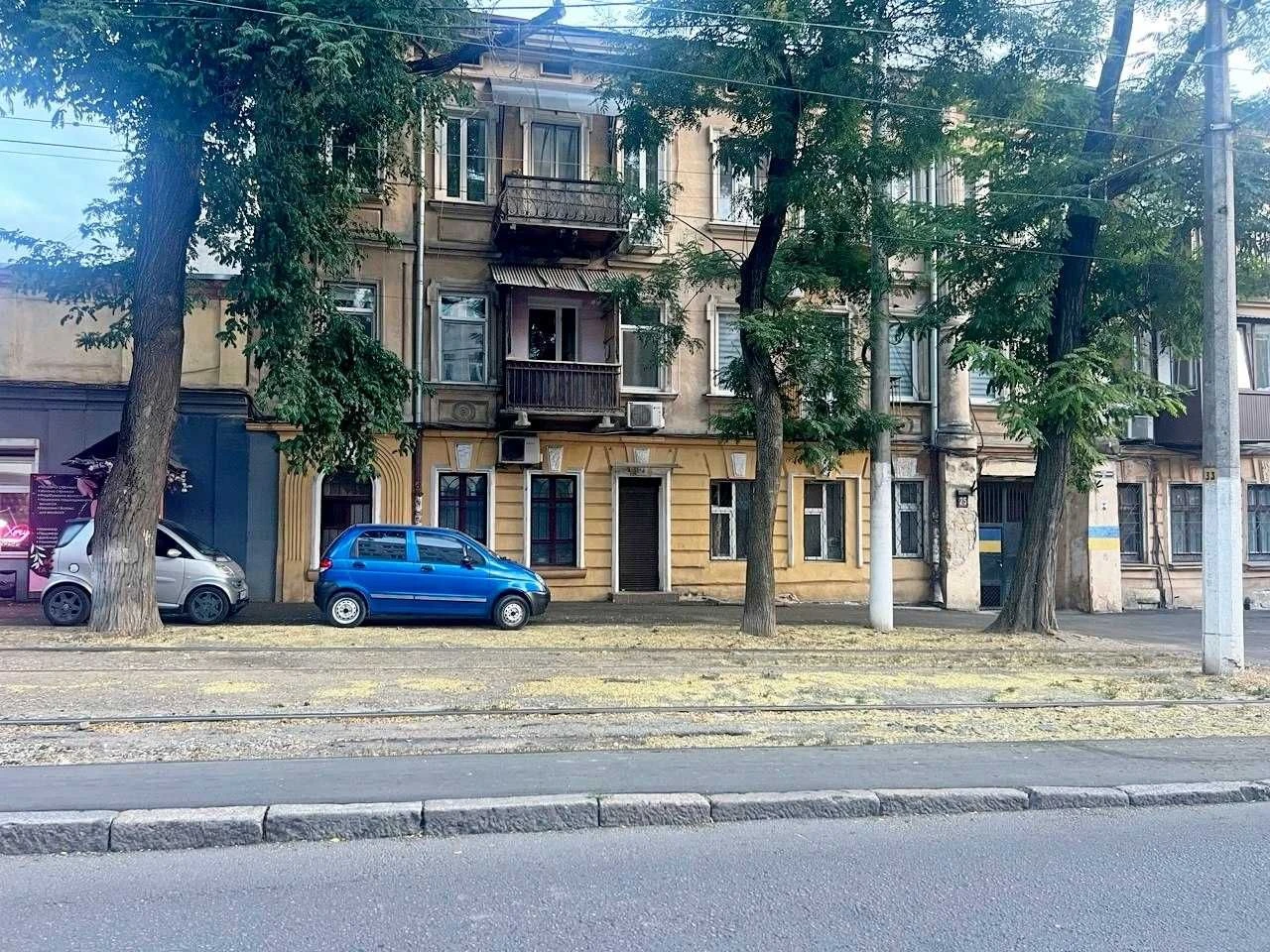 Продам 3-комнатную квартиру ул. Градоначальническая