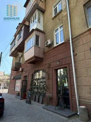 Продам 2 комн Ж/Д Вокзал, ул.Среднефонтанская! Балкон. Ремон
