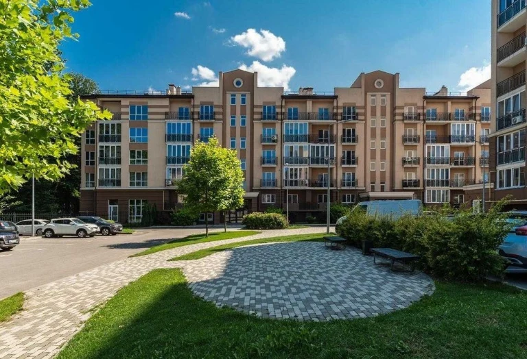 One-room two-level apartment for sale in the Crystal Dzher residential complex