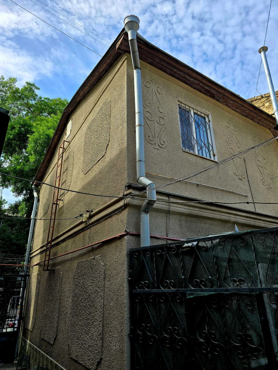 Продажа квартиры со своим двором 115м² на улице Большая Арна
