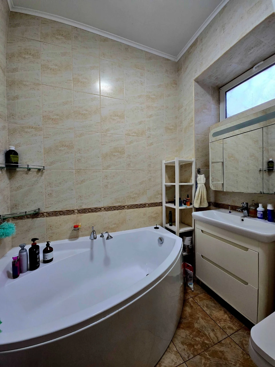 Продажа квартиры со своим двором 115м² на улице Большая Арна