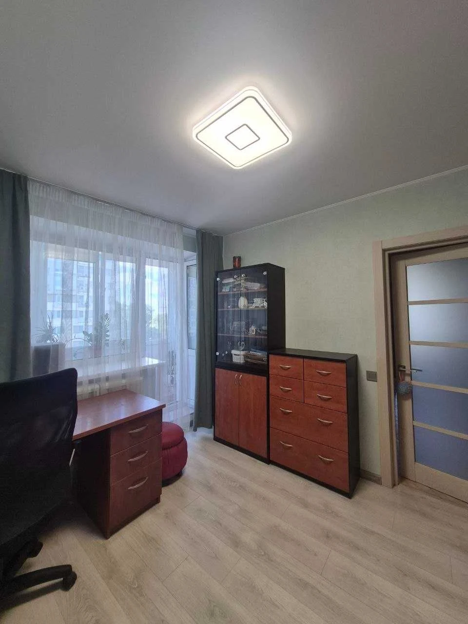 Продам 3-комнатную квартиру, ул. Армейский - Говорова, Парк