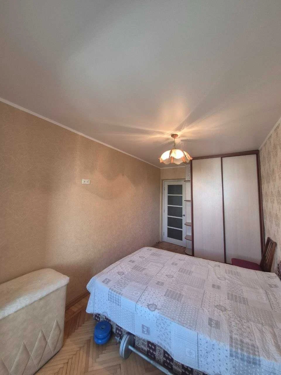 Продам 3-комнатную квартиру, ул. Армейский - Говорова, Парк