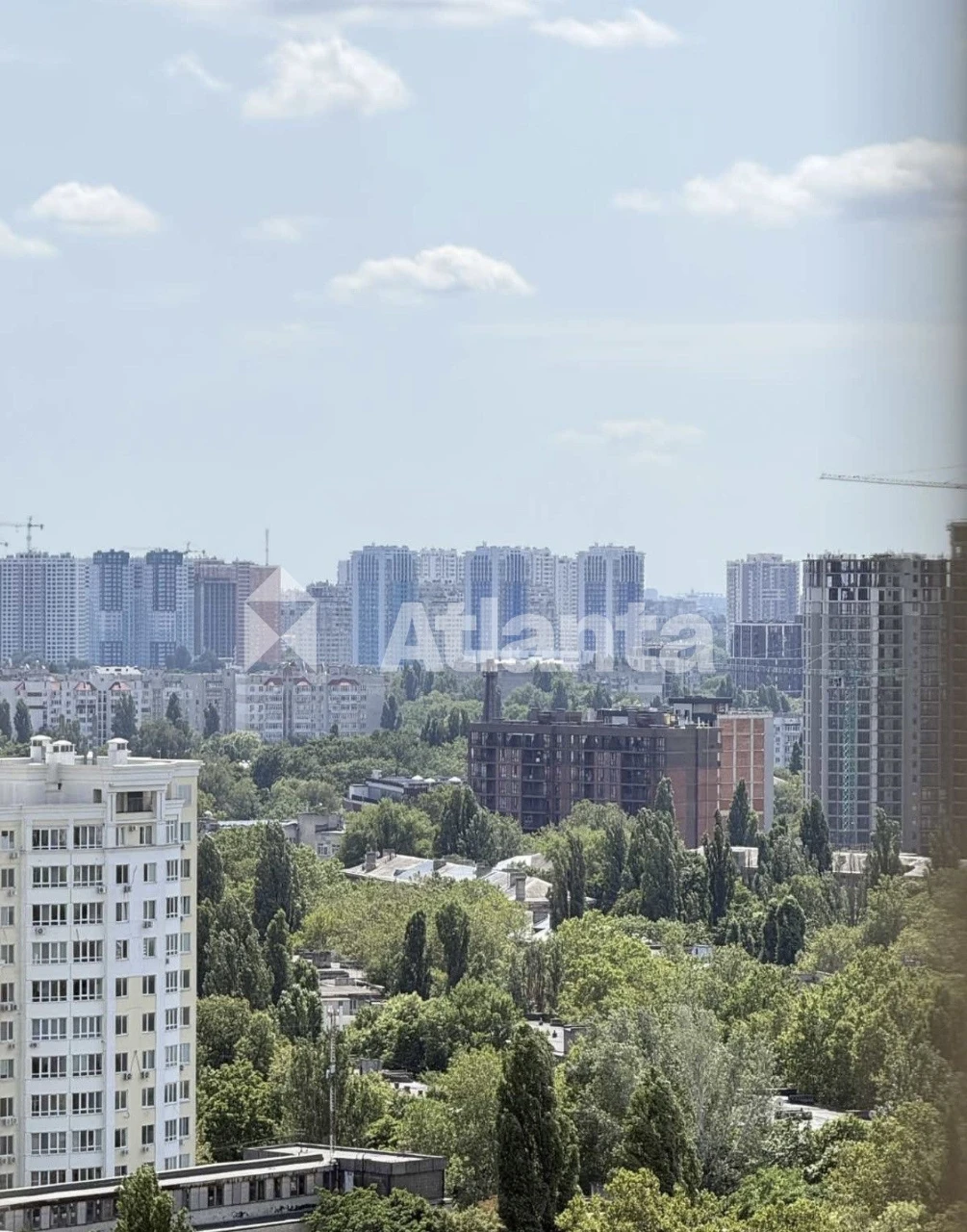 2-к квартира з видом на море в зданому будинку ЖК Чотири Сез