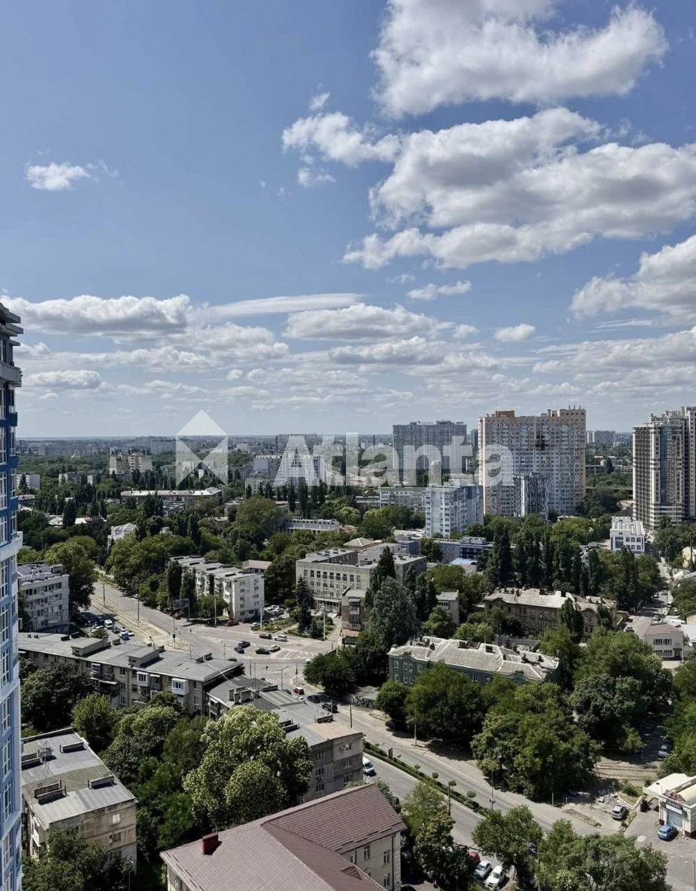 2-к квартира з видом на море в зданому будинку ЖК Чотири Сез