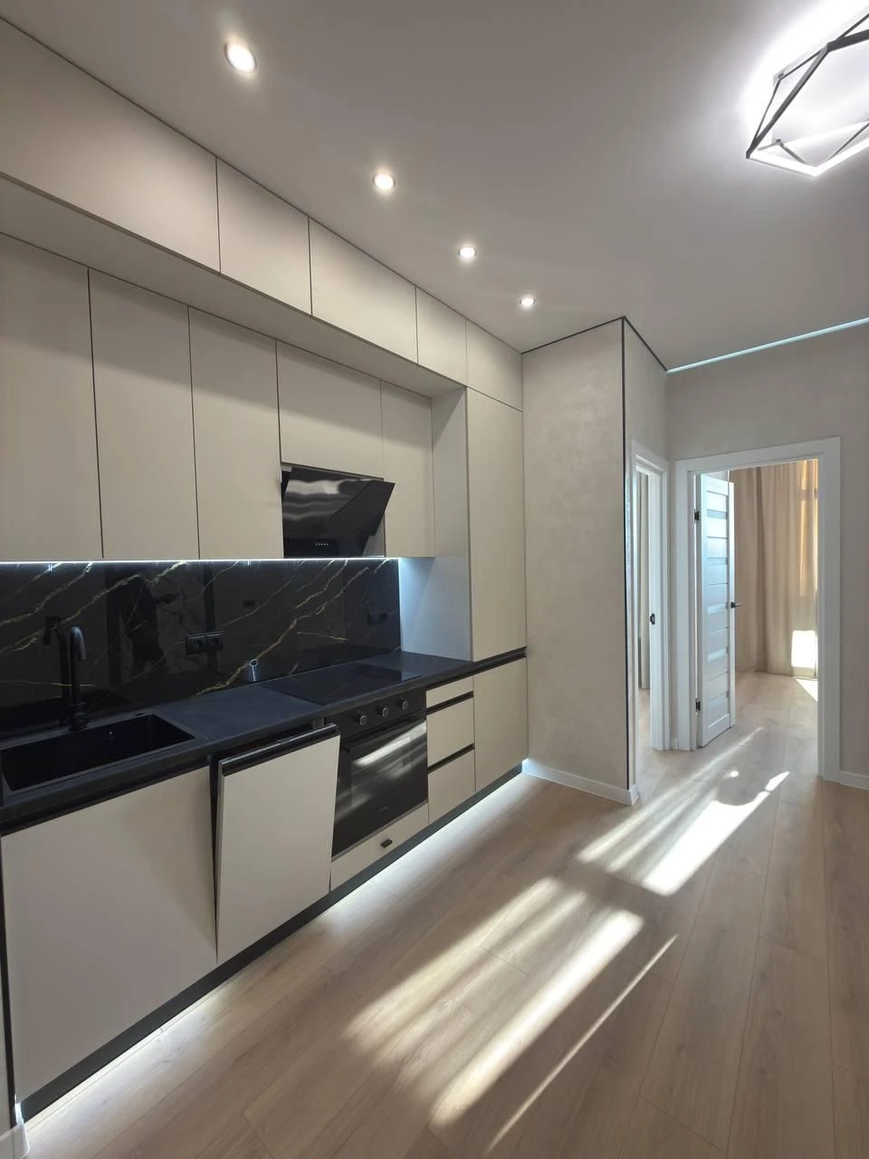 Продам 2-ком квартиру в ЖК 68 Жемчужина/Красновая(354-492)