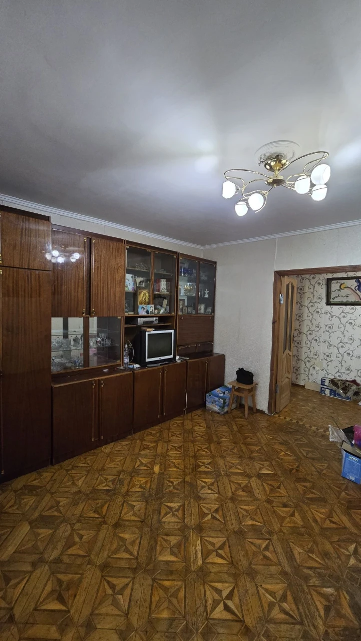 Продам 2-х ком на Черёмушках! 70 м.