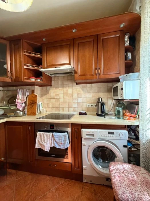 КРЫМСКИЙ БУЛЬВАР, 3-ком. квартира 71 м² с ремонтом, Сити Цен