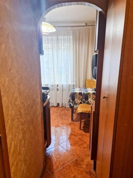 КРЫМСКИЙ БУЛЬВАР, 3-ком. квартира 71 м² с ремонтом, Сити Цен