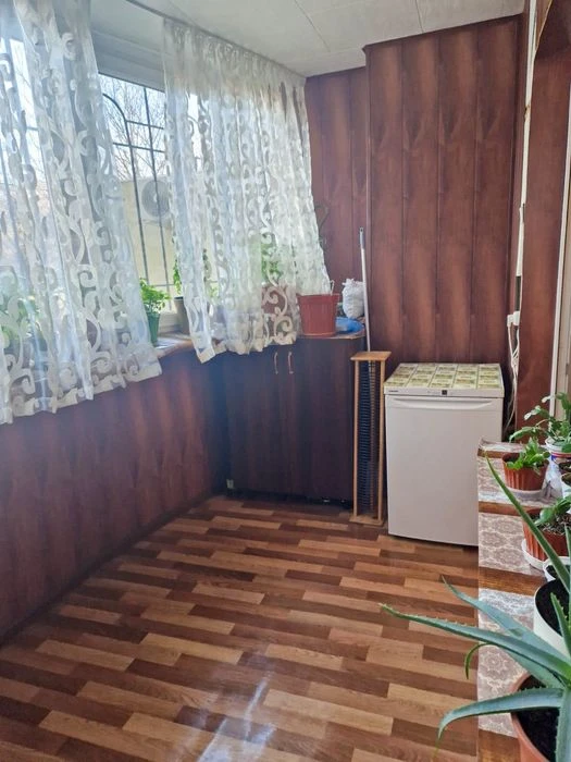 КРЫМСКИЙ БУЛЬВАР, 3-ком. квартира 71 м² с ремонтом, Сити Цен