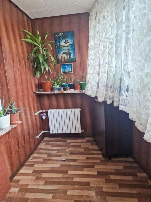 КРЫМСКИЙ БУЛЬВАР, 3-ком. квартира 71 м² с ремонтом, Сити Цен