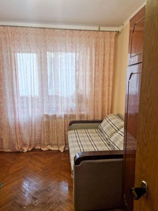 КРЫМСКИЙ БУЛЬВАР, 3-ком. квартира 71 м² с ремонтом, Сити Цен