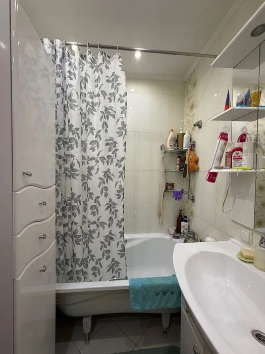 КРЫМСКИЙ БУЛЬВАР, 3-ком. квартира 71 м² с ремонтом, Сити Цен