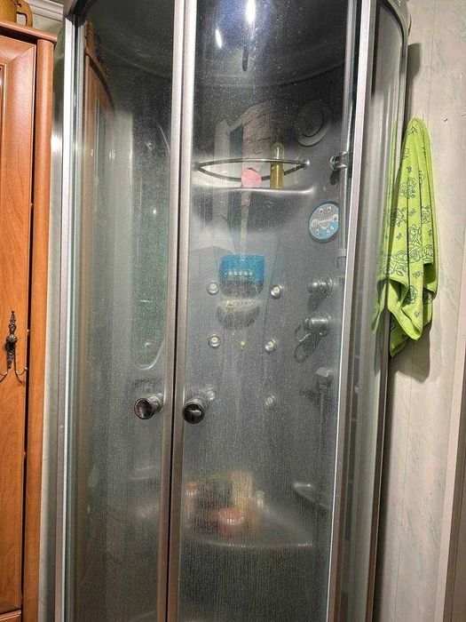 Льва Симиренко 44 кв м 2-х комнатная с ремонтом ОП