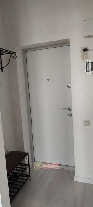 Продам 1-ком. квартиру с ремонтом на ул.Бочарова/Сахарова
