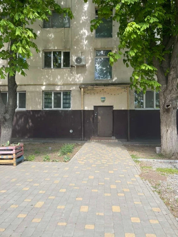 ПРОДАЖА! СРОЧНО!1-комната, которую забирают с пешего взгляда