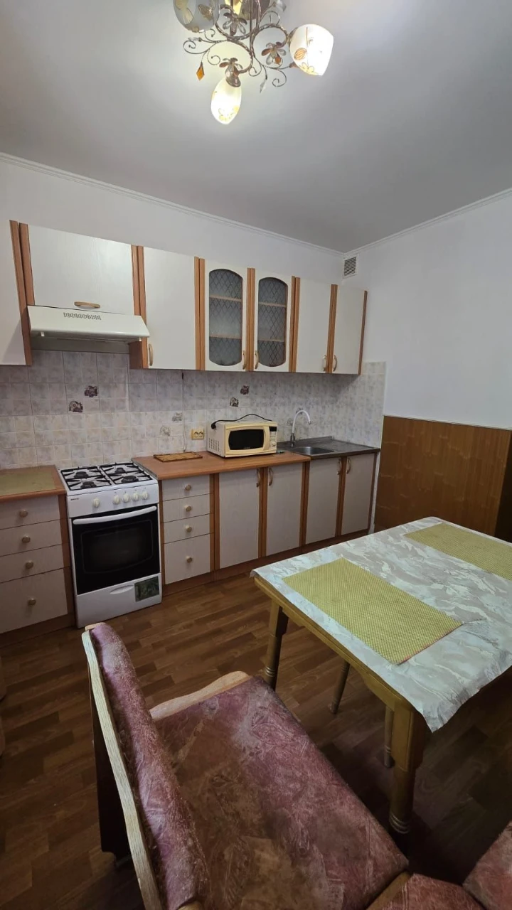 ПРОДАЖА! СРОЧНО!1-комната, которую забирают с пешего взгляда