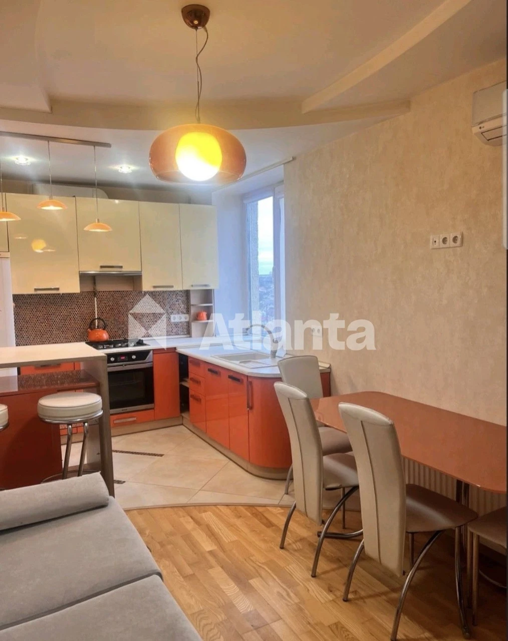 Продам улицу Парковую 2х комнатную квартиру, кирпичный дом!