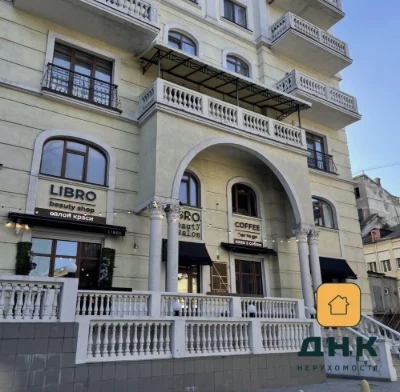 1200$ за метр!! Исторический центр. Парк. Трехкомнатная БЕЗ