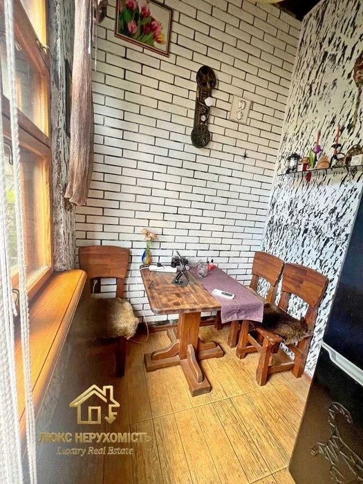 Продам 4 ком. квартиру переулок Щепной, между Базарной и Усп.