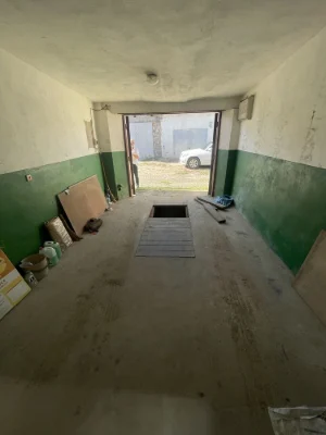 Гараж в ГБК-22 на Довженка