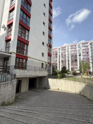 Продається паркомісце в ЖК Містечко Козацьке