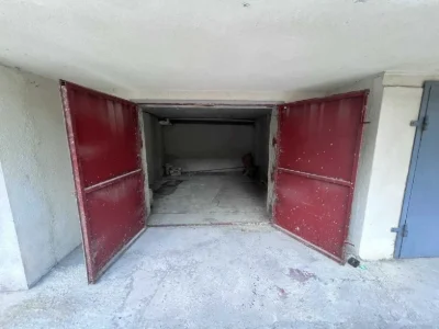 Продається гараж на м-ні Пасічна