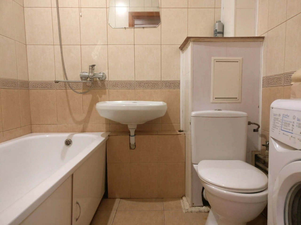 Продам 1 кімнатну квартиру в Новогуйвинську з Автономним опа
