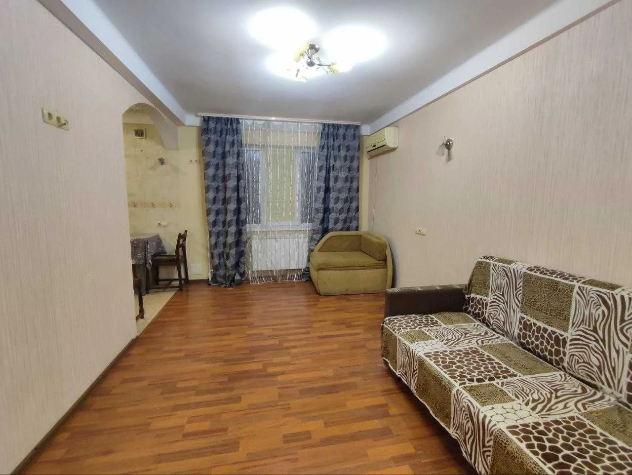2к студія, ГАЗ, 1 пов., вул. Довженка 12, Шулявка, Шевченків