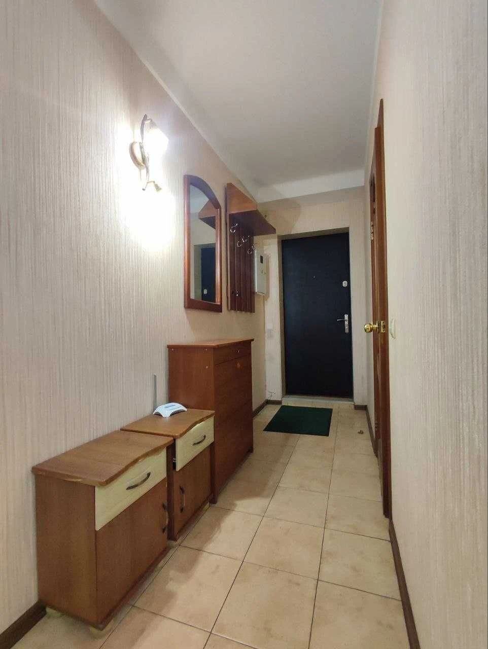 2к студія, ГАЗ, 1 пов., вул. Довженка 12, Шулявка, Шевченків