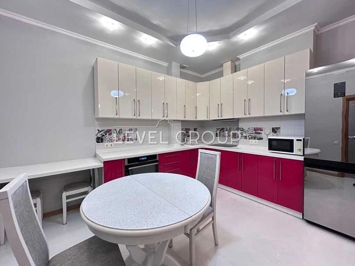 Продаж 2-кімнатної квартири 60.1, в ЖК River Stone, Дніпровс